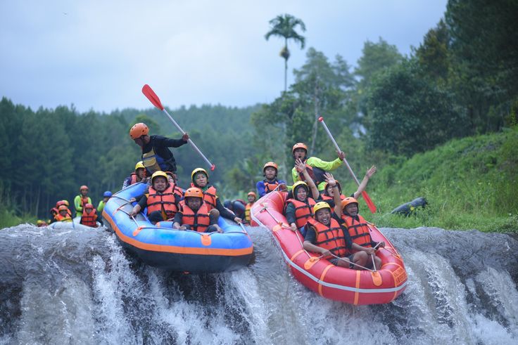 Arung Jeram di Bumi Arasy